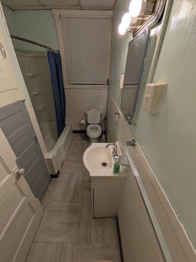 Foto del edificio - 341 Linden Ave