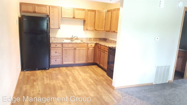 Foto del edificio - 1637 Carriage Hill Dr