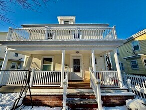 Building Photo - 305 Safford St