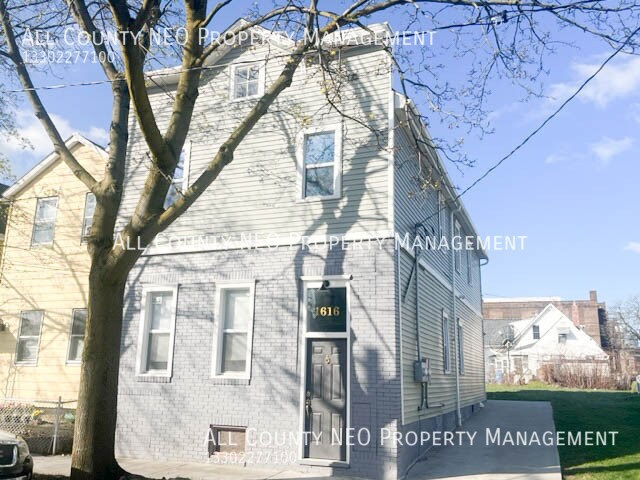 Building Photo - 1616 E 33rd St