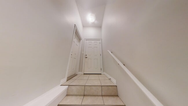 Building Photo - 8626-86288 88 St