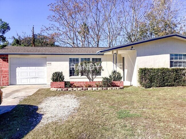 Building Photo - MOVE IN SPECIAL - $1000 off JUNE RENT with...