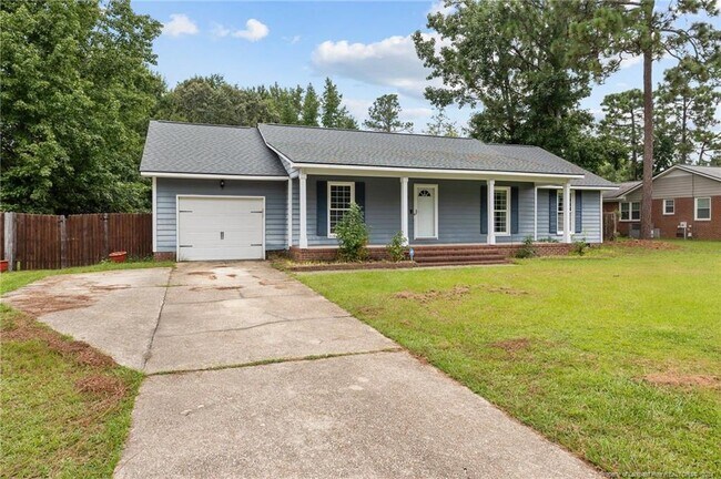 Building Photo - 810 Whispering Pines Rd