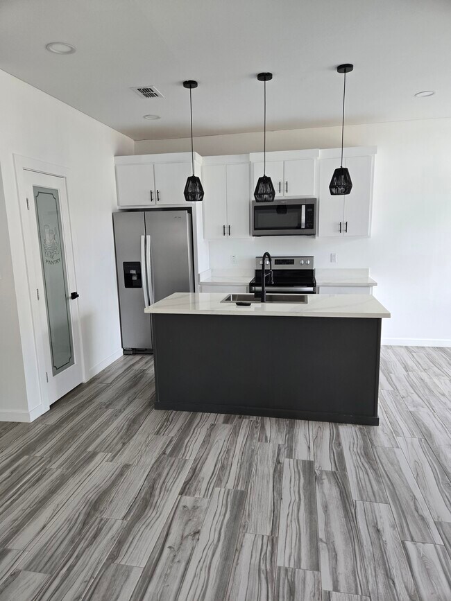 Foto del edificio - 702 W Seminole Ave