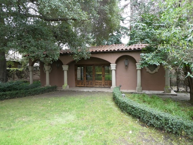 Foto del edificio - 1170 University Ave