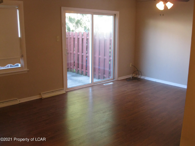 Building Photo - 168 Haverford Dr