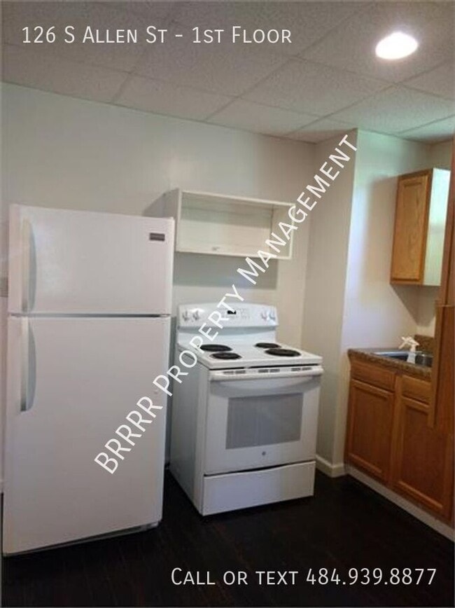 Foto del edificio - 126 Allen St