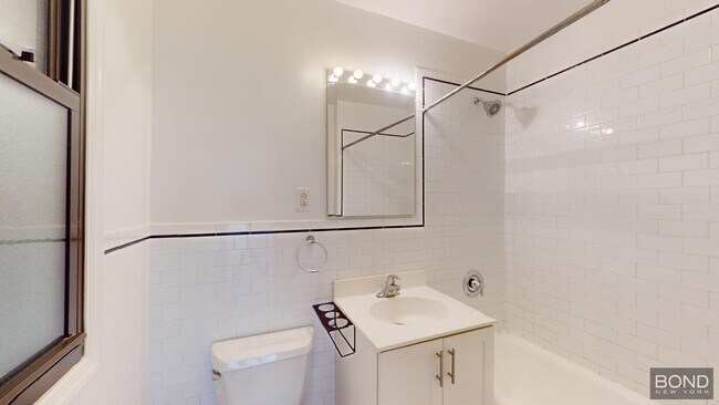 Foto del edificio - 117 E 89th St