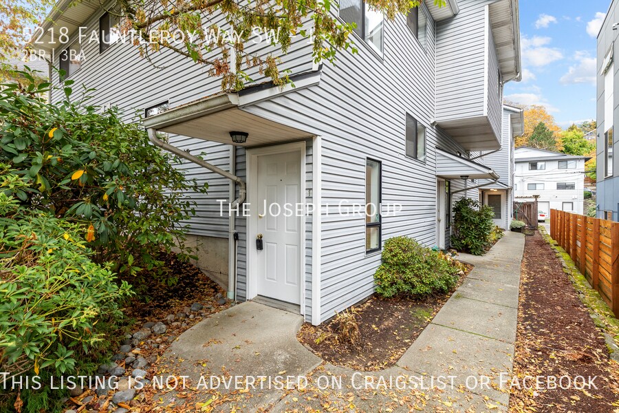 Primary Photo - Spacious 2 bed in West Seattle