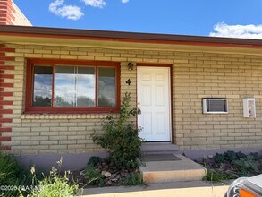Building Photo - 4251 N Viewpoint Dr