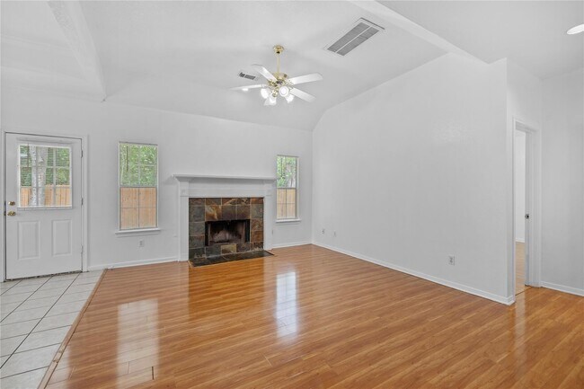 Building Photo - 2106 Hawks Rd