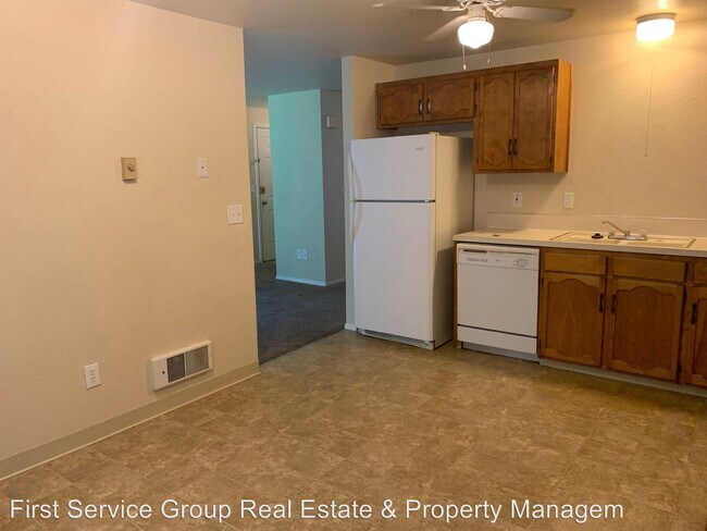Foto del edificio - 6691-6697 W Denton Ln
