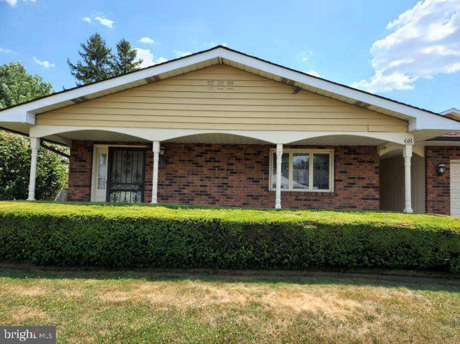 68 Chestnut Ln, Levittown, PA 19055 House Rental in Levittown, PA
