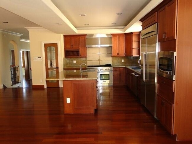 Building Photo - Large estate in the Oakland hills