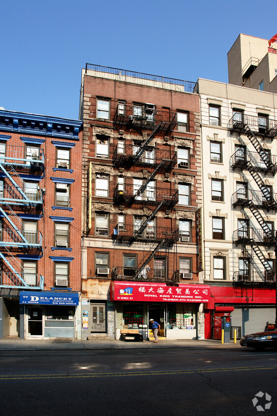 Building Photo - 31 Essex St