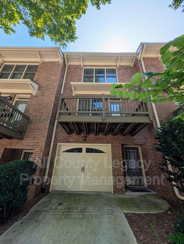 Building Photo - 1375 Idlewood Parc Xing