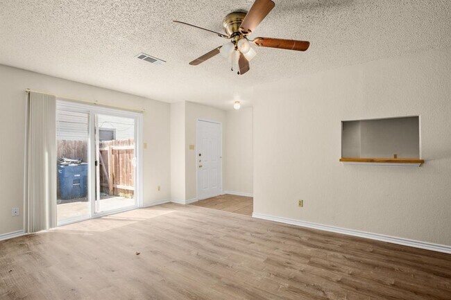 Building Photo - 13309 Saddlebrook Trail