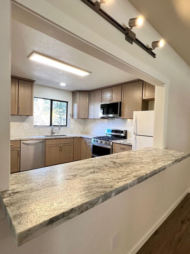 Foto del edificio - 3721 Aspen Ave