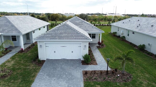 Building Photo - 8173 Sternway Rd