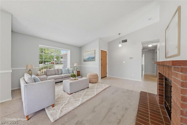 Foto del edificio - 735 Stonecliff Way