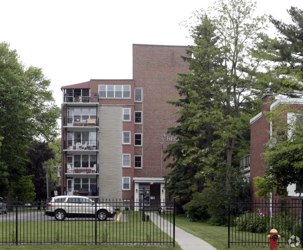 Building Photo - Lakeside Heights