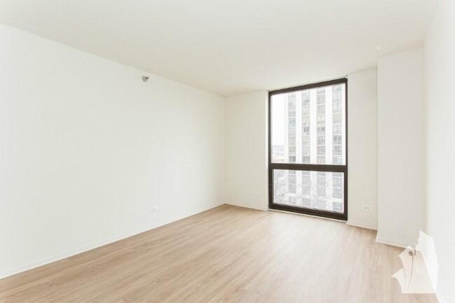 Foto del edificio - 1 bedroom in Chicago IL 60610