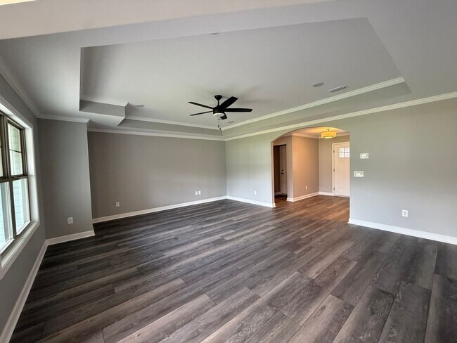 Building Photo - 103 Brandi Ave