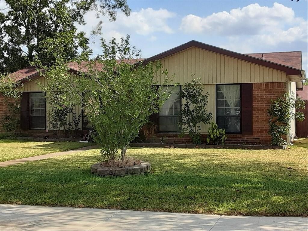 Foto principal - 810 Roaming Rd Dr