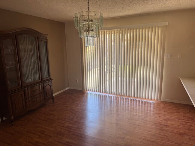 Dining Room - 604 E Creston St