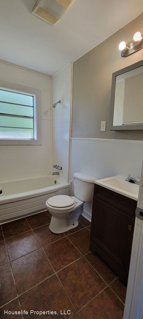 Foto del edificio - 3 br, 1 bath House - 3709 Powell St