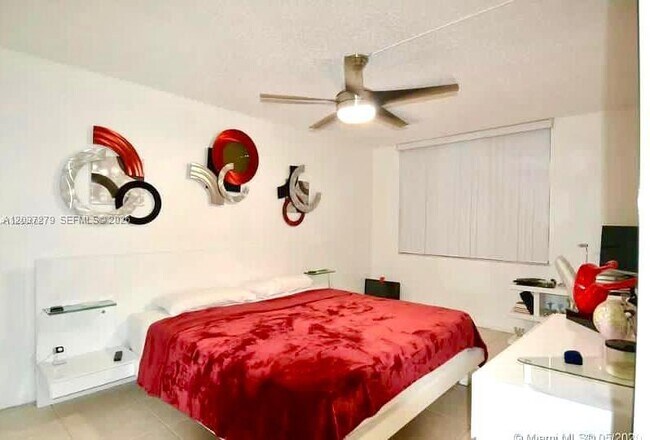 Foto del edificio - 9360 Fontainebleau Blvd