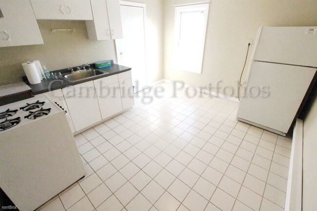 Building Photo - 2 br, 1 bath  - 602 Broadway # 3