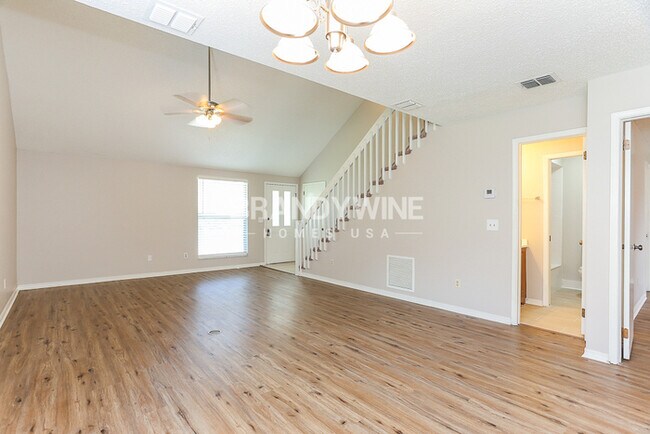 Building Photo - LOCK IN the current market rent for 18 MON...