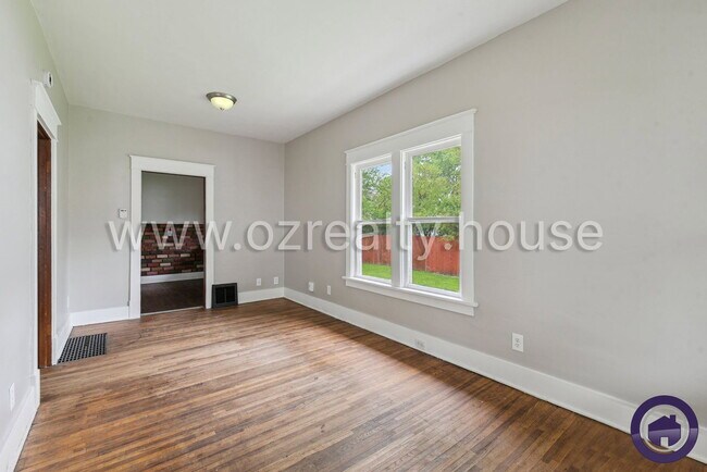 Foto del edificio - 2027 Berkshire Pl