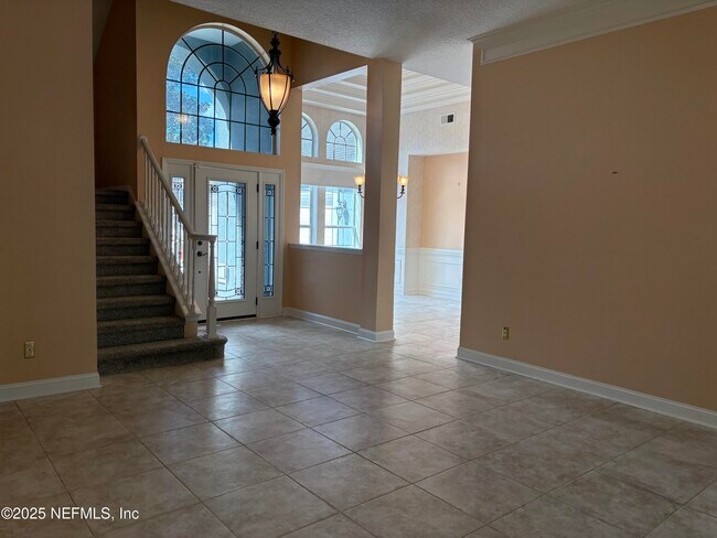 Foto del edificio - 585 Golden Links Dr