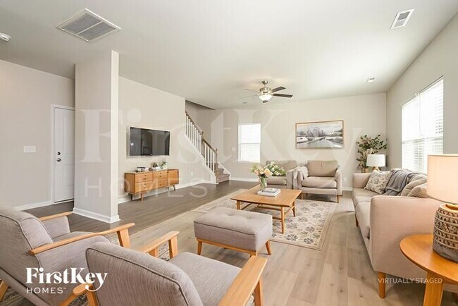 Foto del edificio - 3710 Streamside Dr