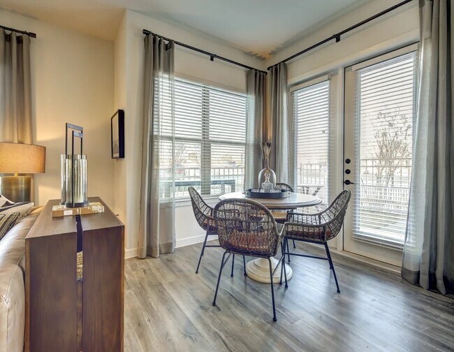221 W Lancaster-17146 - 221 W Lancaster-17146 Apartment