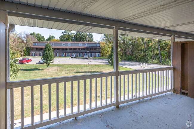 2HAB 1BA - Brookside Village