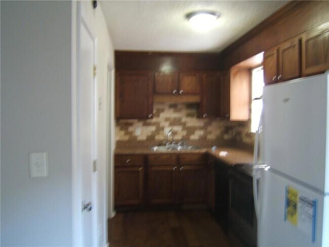 Building Photo - 4701 Flat Shoals Rd