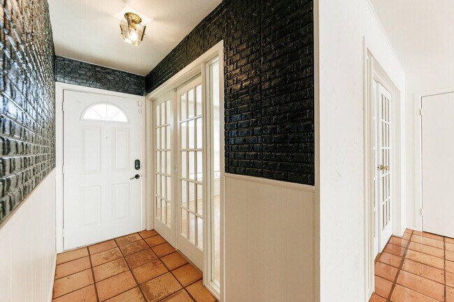 Building Photo - 4714 46th St