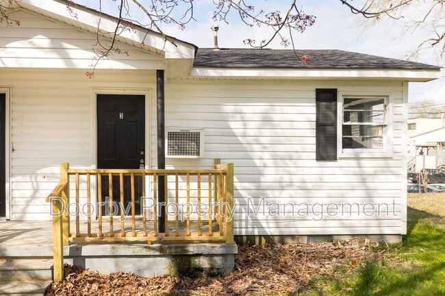 Building Photo - 207 Napier St