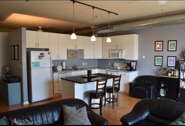 Foto principal - 1924 N Hubbard St