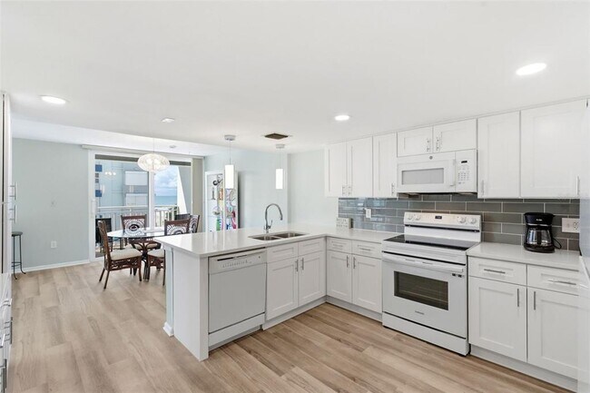 Foto del edificio - 17408 Gulf Blvd