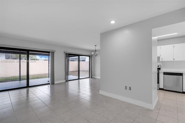 Foto del edificio - 3815 SW 82nd Ave