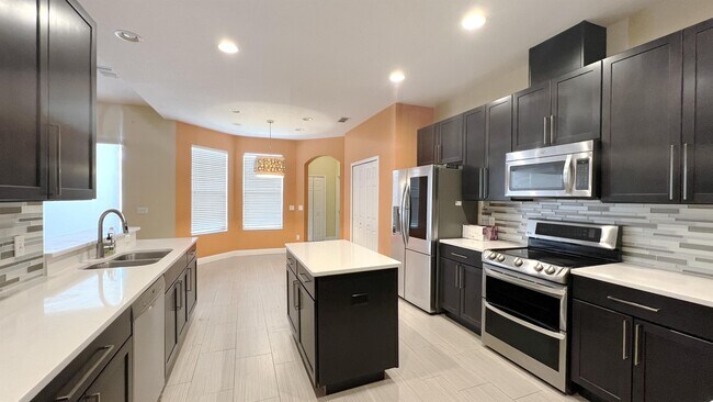 Building Photo - 7567 Brightwater Pl