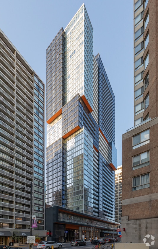 The Livmore Bay & Gerrard Apartments 55 Gerrard St W Toronto, ON