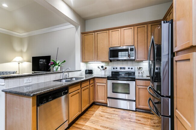 Building Photo - 5742 Kiam St