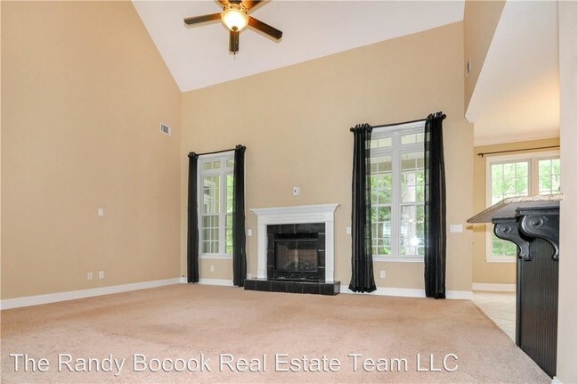 Foto del edificio - 5 br, 3 bath House - 123 McGregor Circle