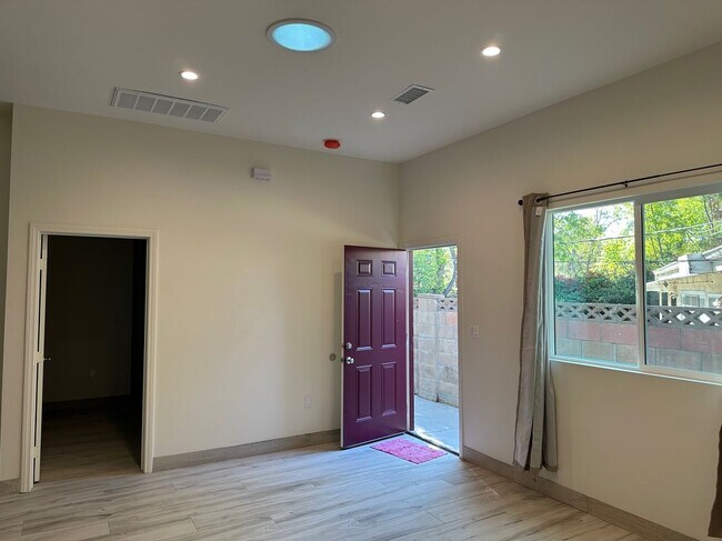 Foto del edificio - 23110 1/2 West Mulholland Drive