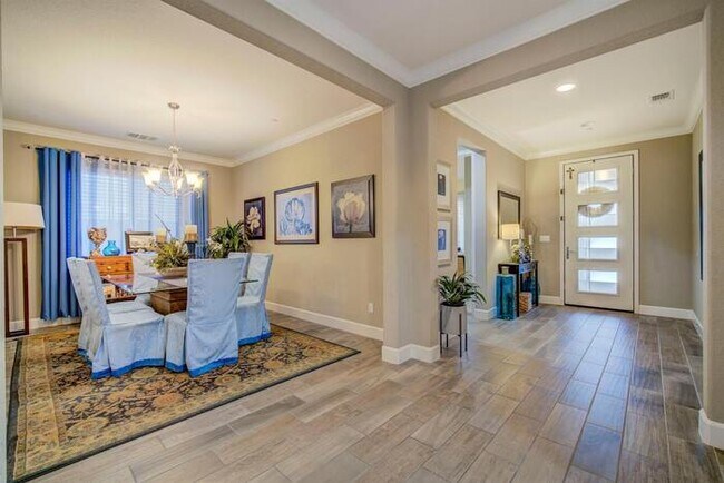 Foto del edificio - Beautiful 4 bedroom 3 bathroom home in Roc...